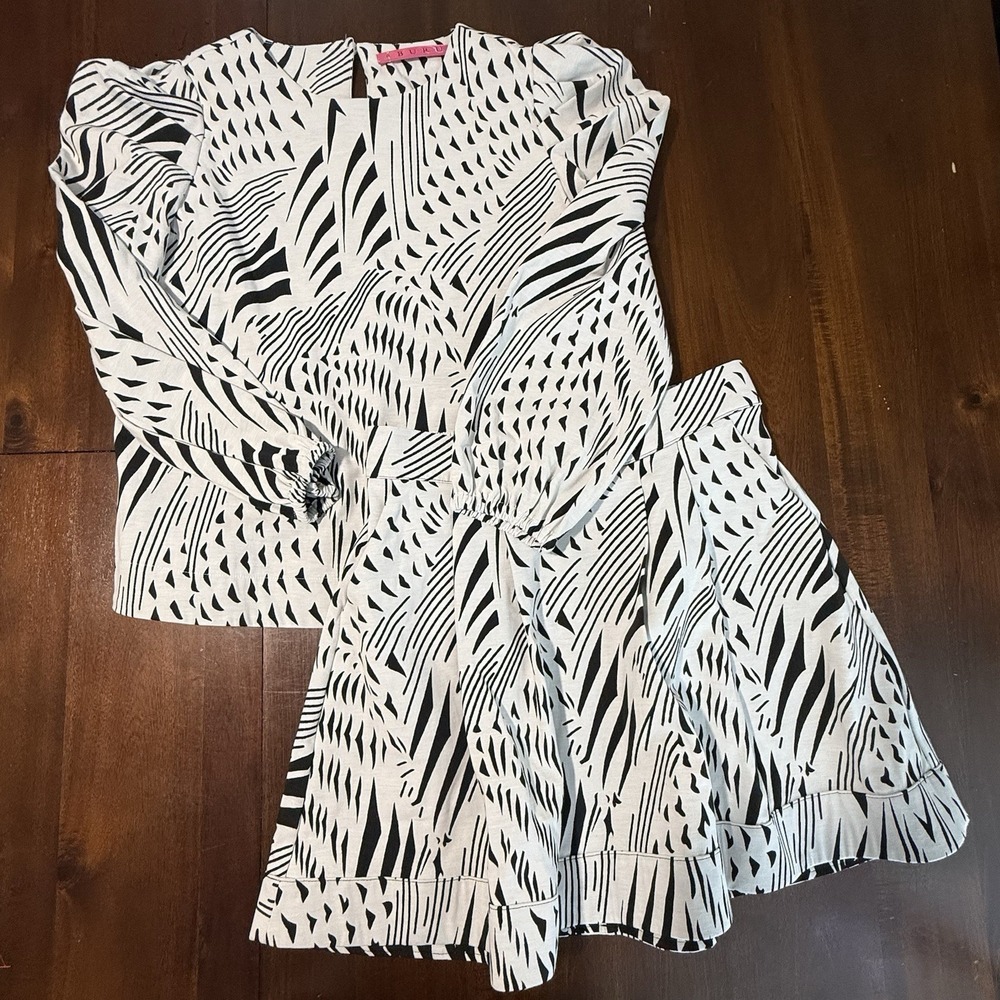 BURU Womens Skirt Set Size L Black White Puff Sleeve Top Skirt Preppy Palm Beach